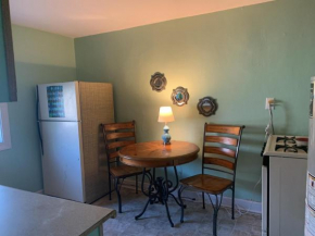 Beach Side Studio #3 apts
